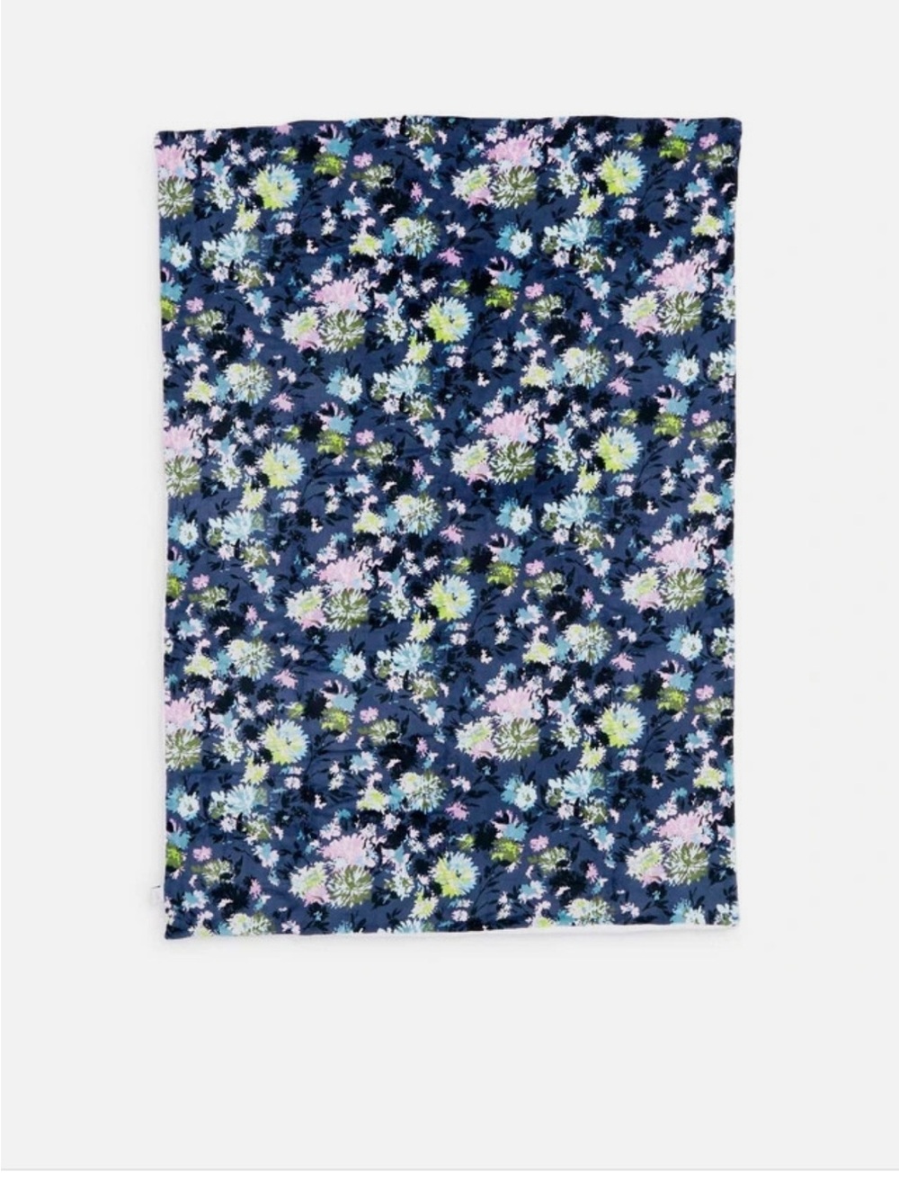 Vera Bradley Chrysanthemum Crush Plush Fleece Travel Pillow/Blanket